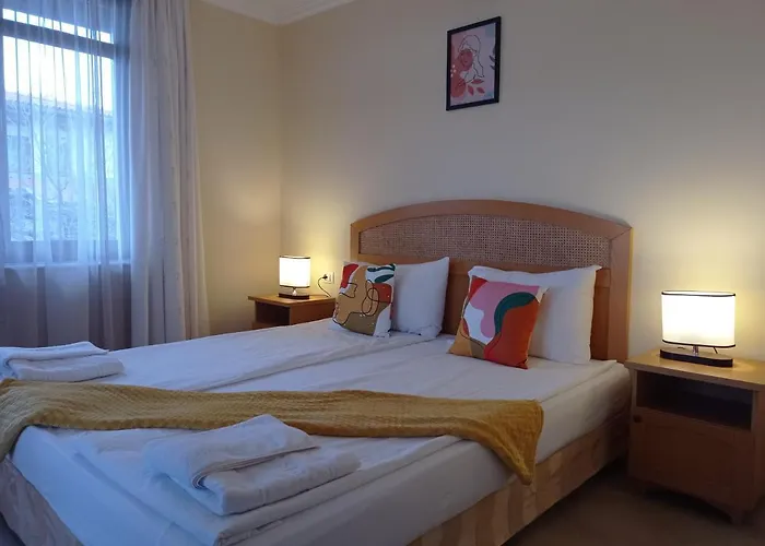 Lilia Sun Апартамент Созопол